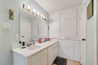 12811 Hidden Castle Drive, Houston, TX 77015 - Photo 17