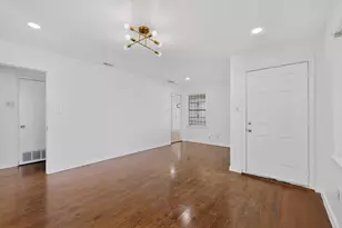 11936 Hoblitzelle Dr, Dallas, TX 75243 - Photo 5