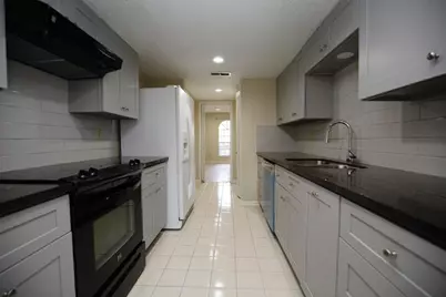 1370 Country Place Drive, Houston, TX 77079 - Photo 9