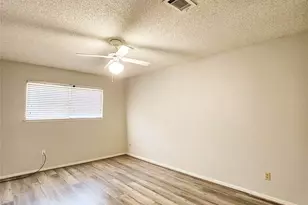 1370 Country Pl Dr, Houston, TX 77079 - Photo 17