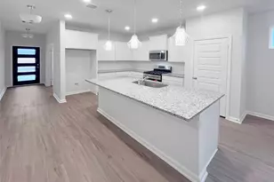 9706 Enclave Ridge Rd, Willis, TX 77318 - Photo 7