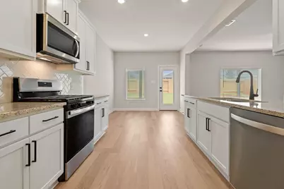 21555 Bluebonnet Bay Drive, Magnolia, TX 77354 - Photo 5