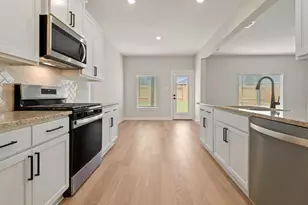 21555 Bluebonnet Bay Dr, Magnolia, TX 77354 - Photo 5