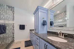 1126 Island Blvd, Crystal Beach, TX 77650 - Photo 19