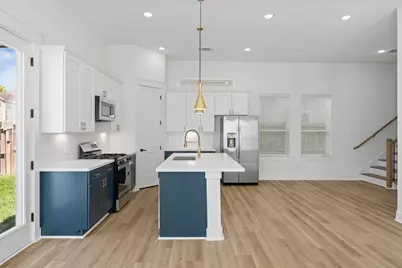 8919 Sunshine Laverne Lane, Houston, TX 77080 - Photo 7