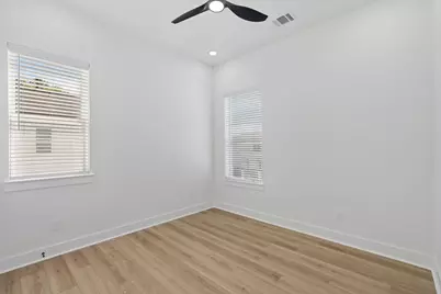 8919 Sunshine Laverne Lane, Houston, TX 77080 - Photo 39