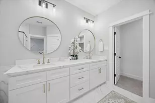 719 Thornton Rd, Houston, TX 77018 - Photo 33