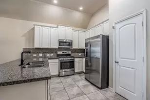 218 San Marcos Dr, Baytown, TX 77523 - Photo 13