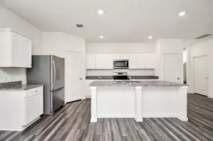 7810 Carrotwood Ct, Houston, TX 77049 - Photo 3