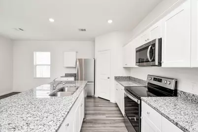 7810 Carrotwood Court, Houston, TX 77049 - Photo 7