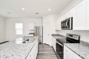 7810 Carrotwood Ct, Houston, TX 77049 - Photo 7