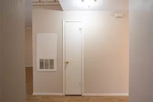 6500 Harbor Town Dr, Houston, TX 77036 - Photo 3