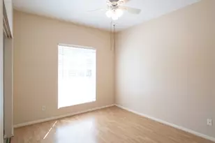 6500 Harbor Town Dr, Houston, TX 77036 - Photo 19