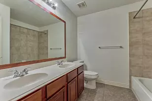66 W Frontera Cir, The Woodlands, TX 77382 - Photo 33