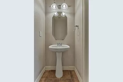 66 W Frontera Circle, The Woodlands, TX 77382 - Photo 35