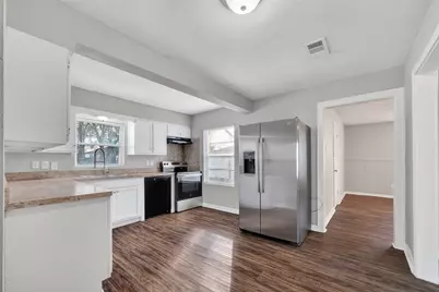 8782 Flossie Mae Street, Houston, TX 77029 - Photo 5