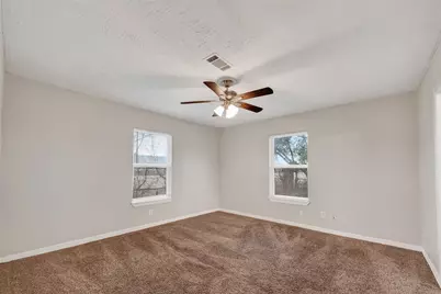 8782 Flossie Mae Street, Houston, TX 77029 - Photo 7