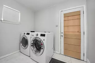 1011 Whitestone Ln, Houston, TX 77073 - Photo 19