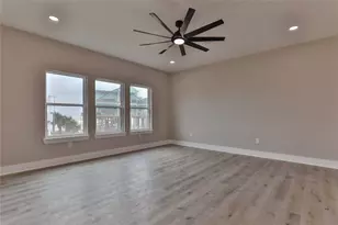 13031 Jolly Roger Dr, Freeport, TX 77541 - Photo 19