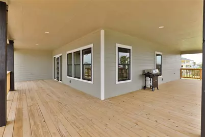 13031 Jolly Roger Drive, Freeport, TX 77541 - Photo 7