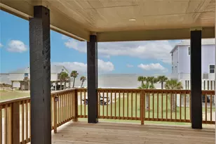 13031 Jolly Roger Dr, Freeport, TX 77541 - Photo 9