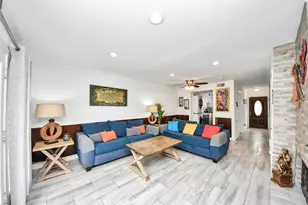 12757 S Huntingwick Dr S, Houston, TX 77024 - Photo 19