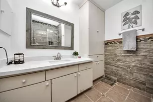 12757 S Huntingwick Dr S, Houston, TX 77024 - Photo 25