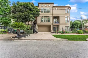 906 Reinicke St, Houston, TX 77007 - Photo 1
