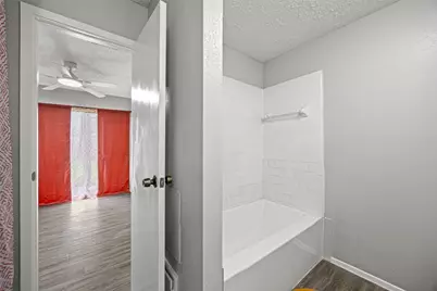 10066 Sharpton Drive, Houston, TX 77038 - Photo 17