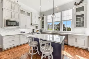 1243 W 15th 1/2 St, Houston, TX 77008 - Photo 9