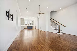 1243 W 15th 1/2 St, Houston, TX 77008 - Photo 13