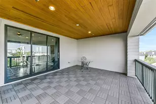 1243 W 15th 1/2 St, Houston, TX 77008 - Photo 35