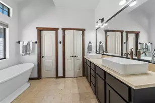 2601 Bevis St, Houston, TX 77008 - Photo 25