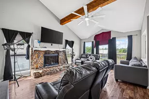5527 County Rd 155, Alvin, TX 77511 - Photo 11