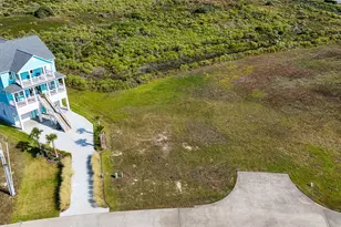 25827 Bay Breeze Dr, Galveston, TX 77554 - Photo 1