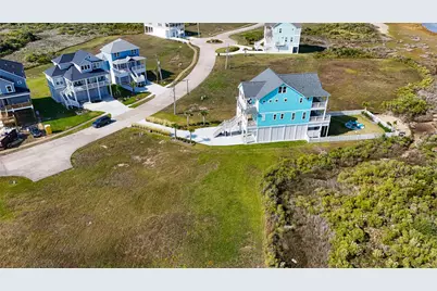 25827 Bay Breeze Drive, Galveston, TX 77554 - Photo 3