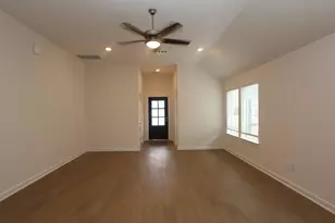 10318 Navarro Path, Montgomery, TX 77316 - Photo 13