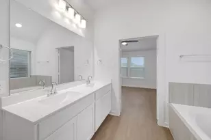 10318 Navarro Path, Montgomery, TX 77316 - Photo 33