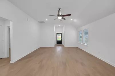 10318 Navarro Path, Montgomery, TX 77316 - Photo 15