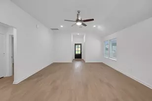 10318 Navarro Path, Montgomery, TX 77316 - Photo 15