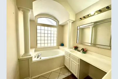 13113 Sunset Cliff Court, Sugar Land, TX 77478 - Photo 13