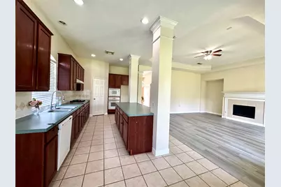 13113 Sunset Cliff Court, Sugar Land, TX 77478 - Photo 9
