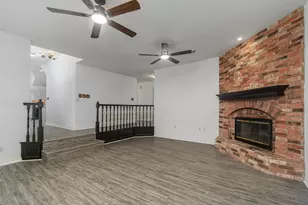 547 Pompano St, Bayou Vista, TX 77563 - Photo 13