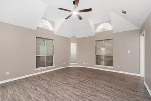 547 Pompano St, Bayou Vista, TX 77563 - Photo 21