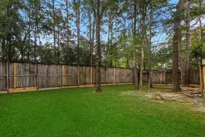 10 Peachridge Place, The Woodlands, TX 77382 - Photo 23