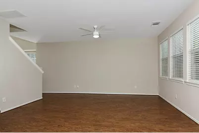 10 Peachridge Place, The Woodlands, TX 77382 - Photo 7