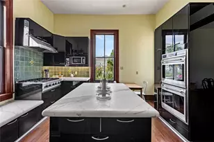 2002 Avenue K, Galveston, TX 77550 - Photo 11