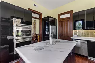 2002 Avenue K, Galveston, TX 77550 - Photo 13