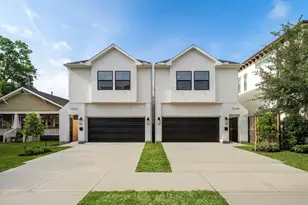 310 E 28th St, Houston, TX 77008 - Photo 1