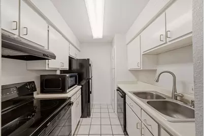 1900 Bay Area Boulevard #169, Houston, TX 77058 - Photo 9